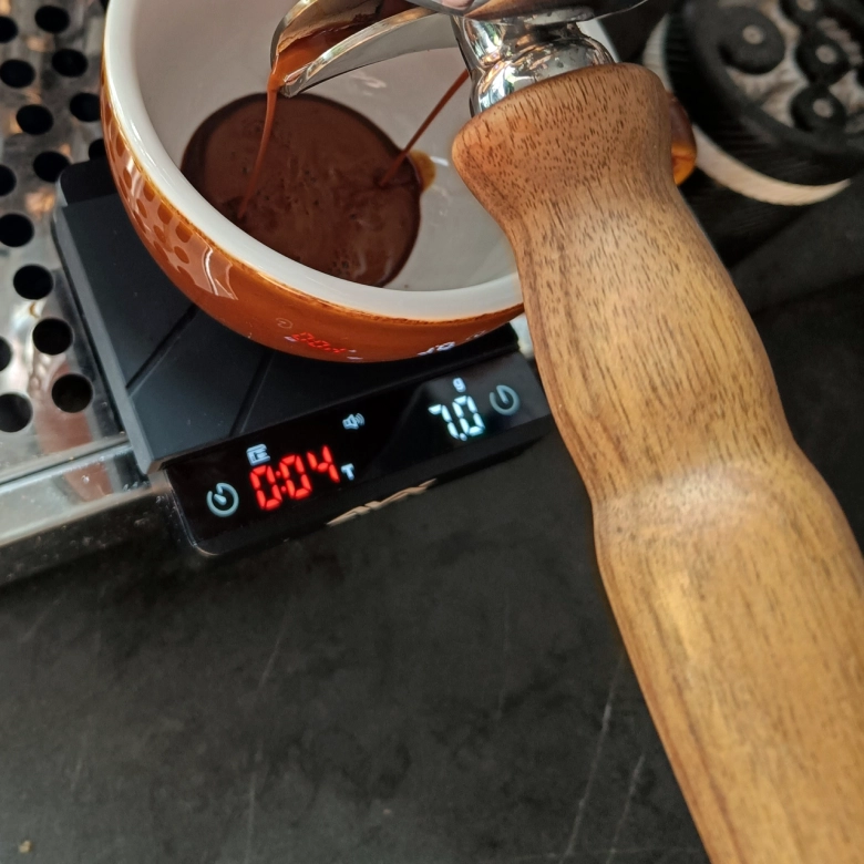 Waga AVX KC230M