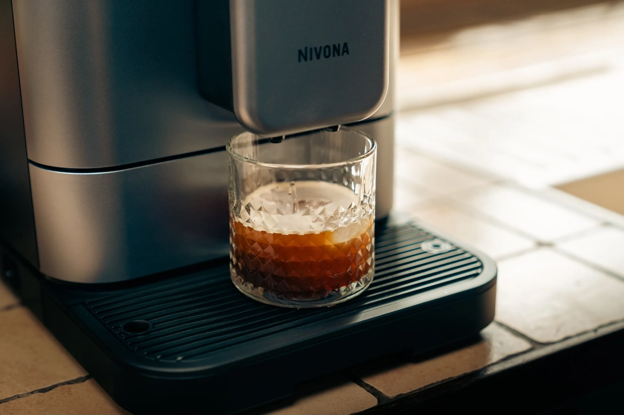 Ekspres do kawy Nivona z funkcją Chilled Brew