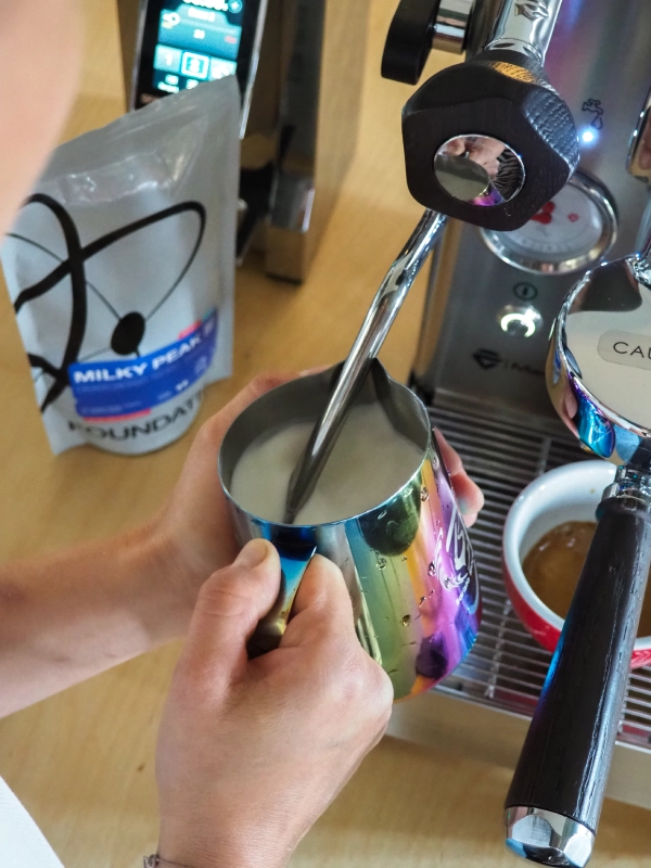 Jak zaparzyć kawę Foundation Coffee Roasters Milky Peak