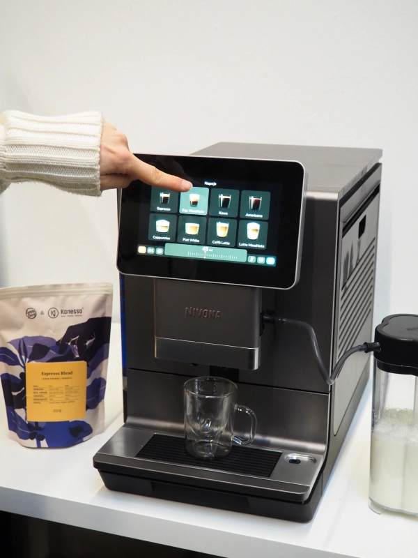 Jak zaparzyć kawę Instytut Kawy Espresso Blend w eskpresie automatycznym