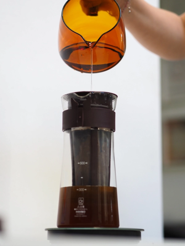 Krok 5 - schłódź i przefiltruj cold brew