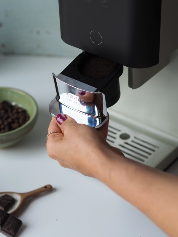 Szufladka na fusy w ekspresie Krups Coffee Crush