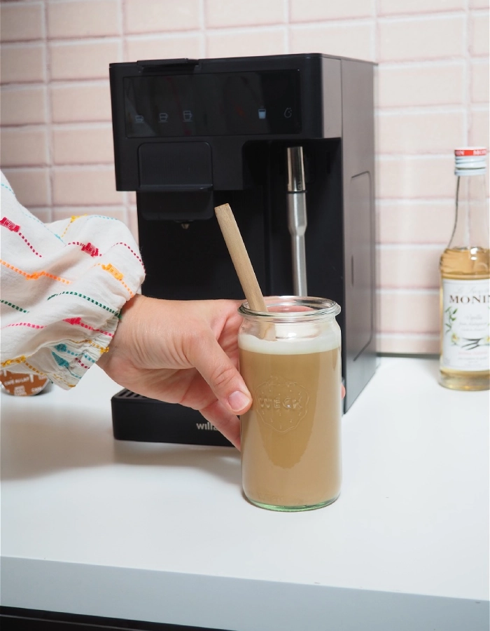 Iced Vanilla Café Au Lait