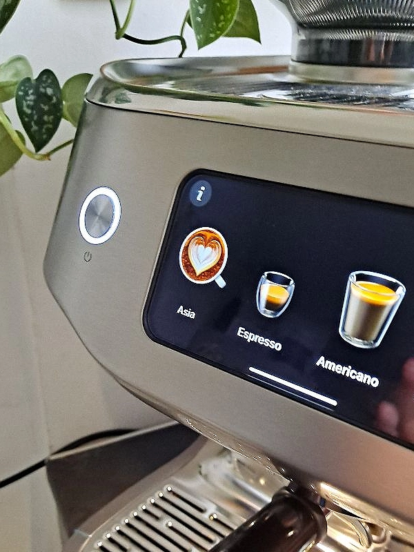Zapisywanie przepisów w ekspresie do kawy Sage Oracle Dual Boiler