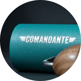 Korpus wyprodukowany ze stali nierdzewnej w młynku Comandante C40 MK3 Nitro Blade