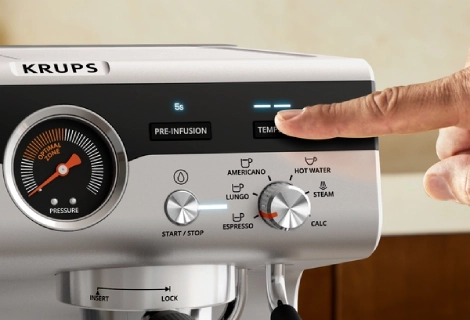Ustawienia temperatury i preinfuzji w ekspresie KRUPS Precision+