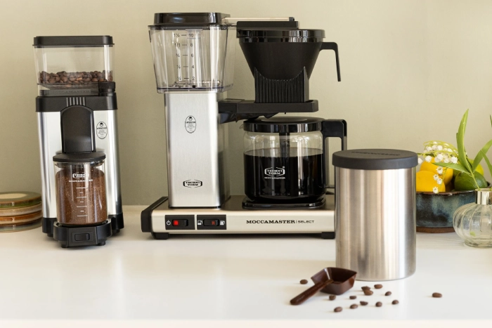 Moccamaster KBG Select Polished Silver z młynkiem i akcesoriami