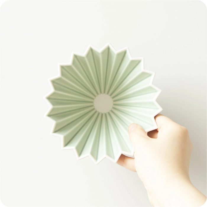 Drip Origami ceramic Dripper M Mat Green