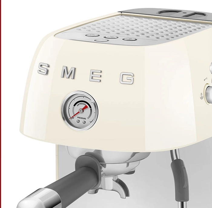 Kolbowy ekspres do kawy SMEG