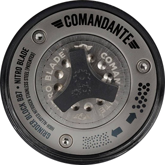 Szeroka regulacja stopnia mielenia w młynku Comandante C40 MK3 Nitro Blade