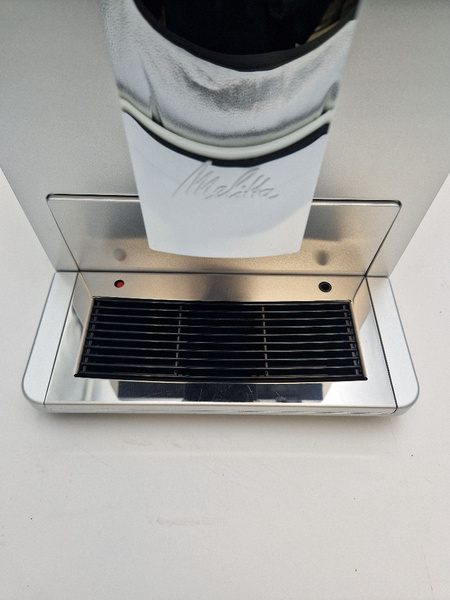 OUTLET 13701 - Ekspres do kawy Melitta LatteSelect F63/0-211 - Srebrno-czarny