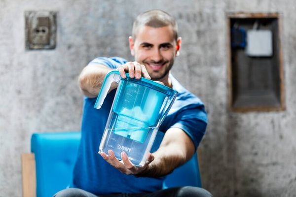 Dzbanek filtrujący wodę BWT Vida 2.6 l Niebieski - manualny z wkładem Mg2+