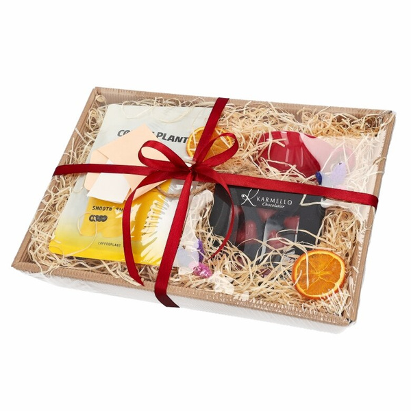 Zestaw prezentowy na walentynki - Kawa, filiżanka i czekoladki