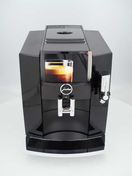 OUTLET 6824 - Ekspres do kawy Jura S8 Piano Black (EA)