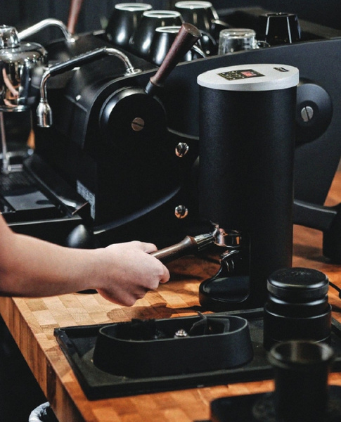 Automatyczny tamper Coffee Format