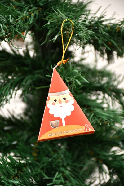 Herbata English Tea Shop Christmas Tea White Wonders - zestaw 6 piramidek – NIEDOSTĘPNY