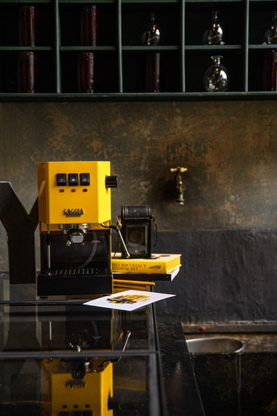 OUTLET 21045 - Ekspres do kawy Gaggia Classic E24 Sunshine Yellow - Żółty