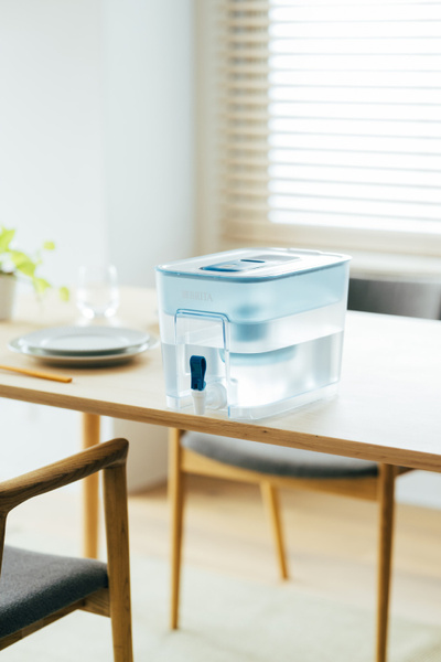 Dystrybutor z filtrem BRITA FLOW MAXTRA PRO Pure Performance - Niebieski