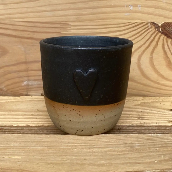 Ceramiczny kubek POTPOTSTUDIO - Heart Czarny 200 ml