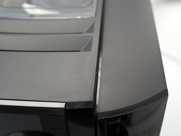 OUTLET - Ekspres do kawy Jura E8 Piano Black (EB)