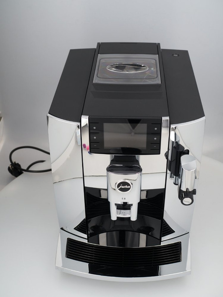 OUTLET 6992 - Ekspres do kawy Jura E8 Chrome (EC) - LIMITOWANA EDYCJA