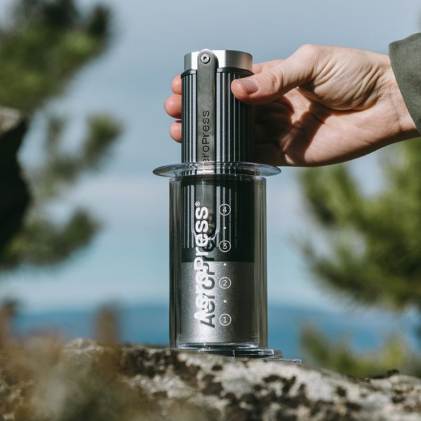 Młynek do kawy AeroPress - Szary