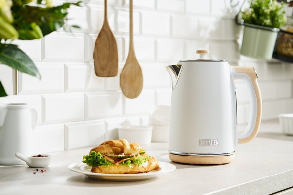 Czajnik elektryczny Haden Dorchester 1,7l - Biały