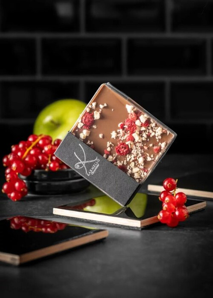 Czekolada mleczna Karmello Tutti Frutti 50g