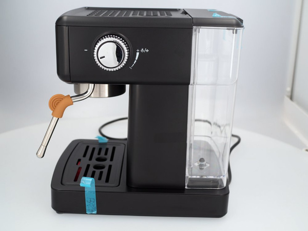 OUTLET 9996 - Ekspres do kawy AVX EM3202BE  Black Edition - Czarny