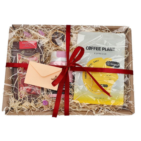 Zestaw prezentowy dla dziewczyny - Kubek termiczny, kawa i czekolada