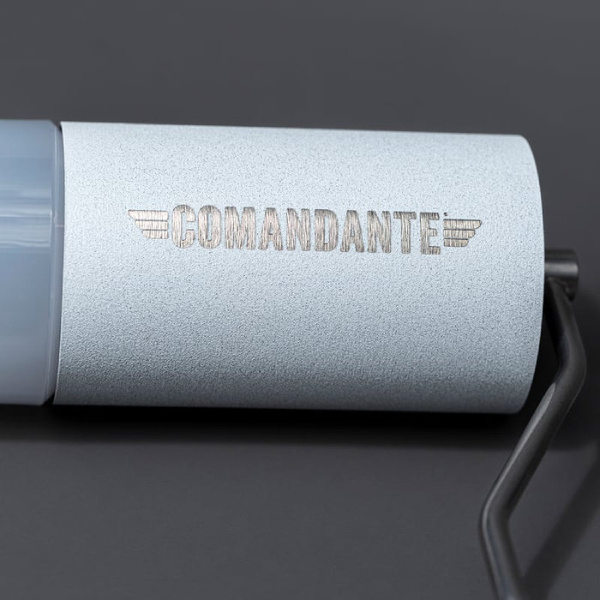 Młynek do kawy Comandante C40 MK4 Nitro Blade - Snow White - NIEDOSTĘPNY