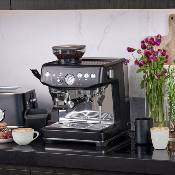 Kolbowy ekspres do kawy Sage The Barista Express Impress SES876BTR