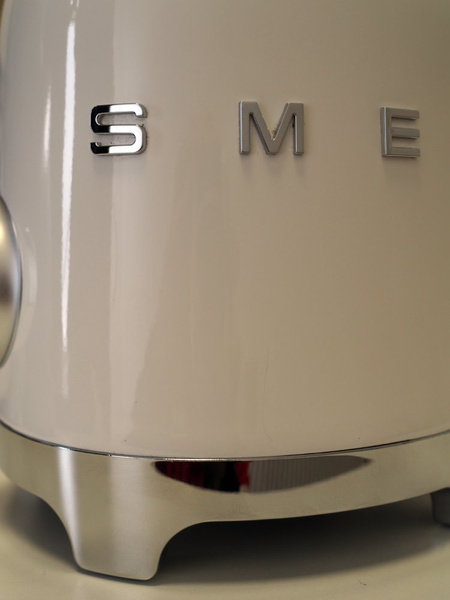 OUTLET 6589 - Spieniacz do mleka Smeg MFF11WHEU - Biały