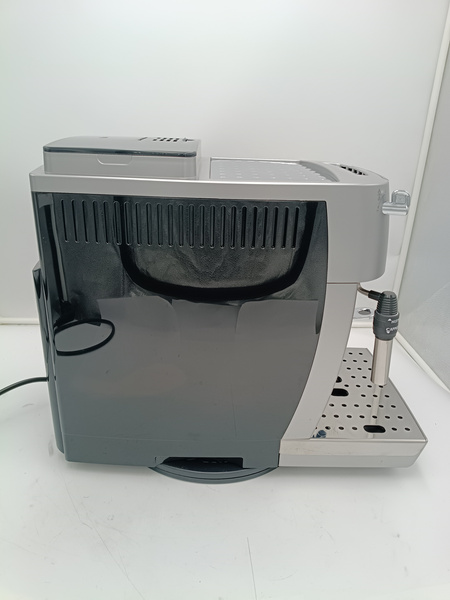 OUTLET 24190 - Ekspres do kawy Delonghi ECAM 250.23.SB