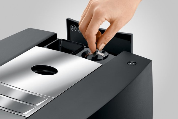 Ekspres do kawy Jura J8 Piano Black (EA)