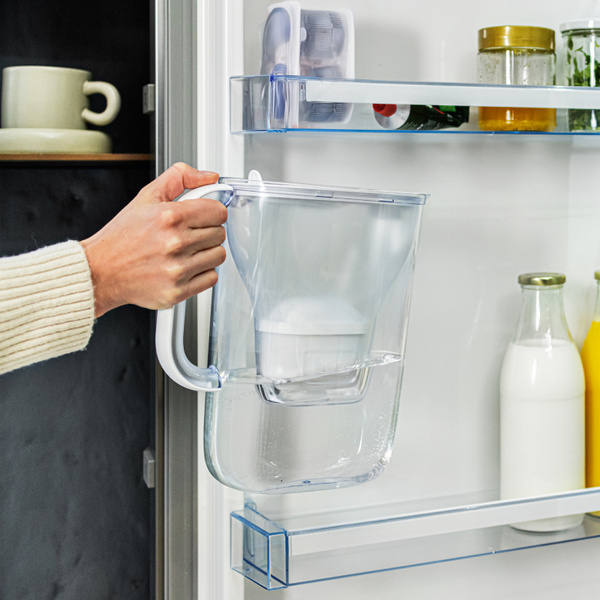 Dzbanek filtrujący BRITA Style Essential MAXTRA PRO Pure Performance 2,4 l - Biały