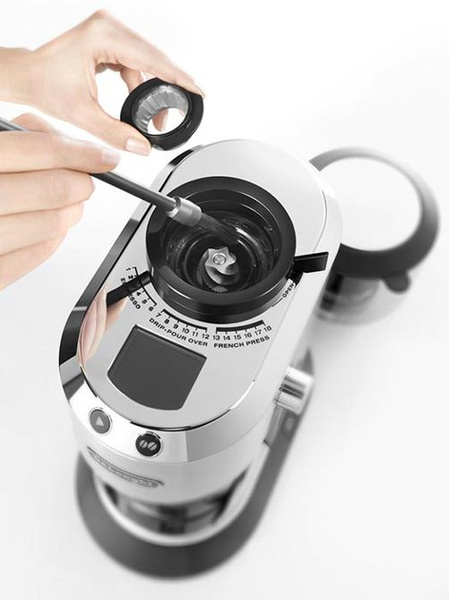 Młynek do kawy DeLonghi KG521.M