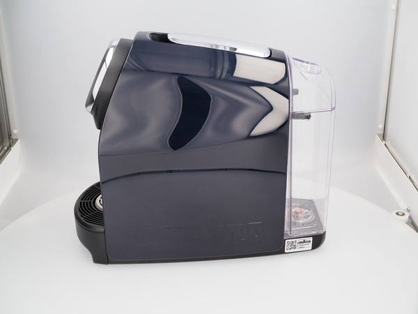OUTLET 8563 - Ekspres na kapsułki Lavazza Blue LB CLASSY & MILK