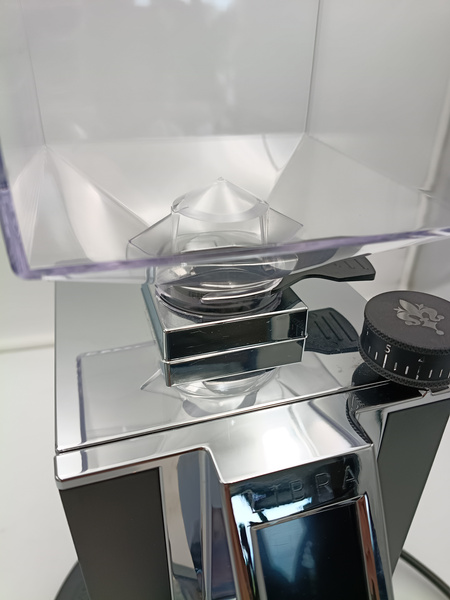 OUTLET 23117 - Młynek do kawy Eureka Mignon Libra Matt Black - Czarny mat