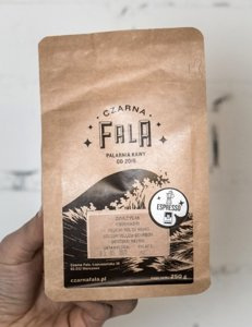 Kawa ziarnista Czarna Fala Brazylia Cerrado Italiano ESPRESSO 1kg - opinie w konesso.pl