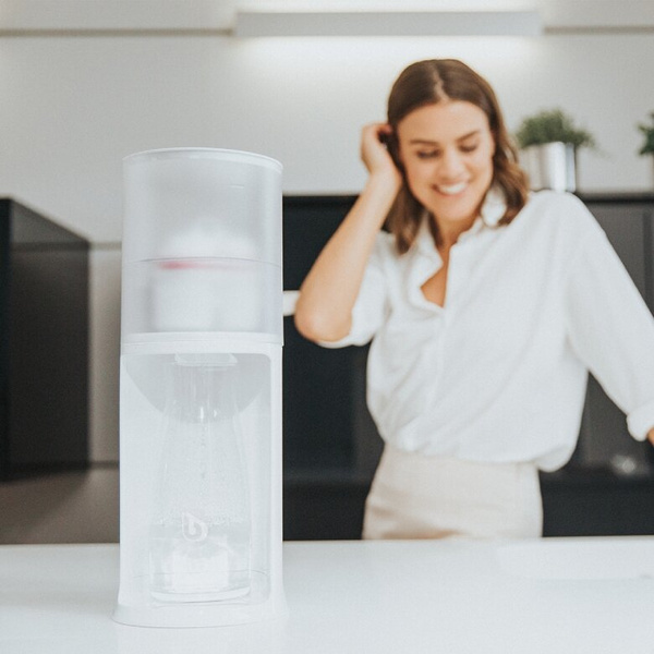 Dzbanek filtrujący wodę BWT AQUAlizer Station + 2 wkłady (Zn+Mg i Mg) + 2 szklane karafki