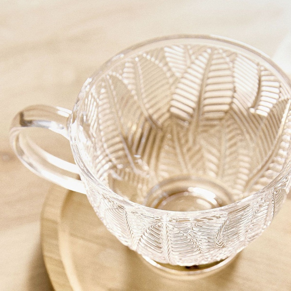 Filiżanka Homla BARREL 360 ml - w liście ze złotą nóżką