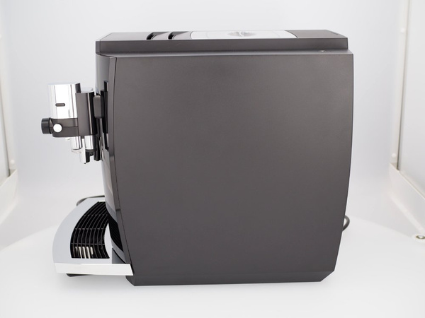 OUTLET 6599 - Ekspres do kawy Jura E8 Piano Black (EC)