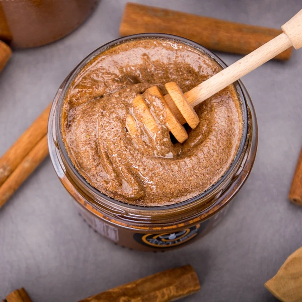 Miód z cynamonem Nasza Pszczelarnia 420g