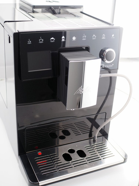 OUTLET - Ekspres do kawy Melitta F63-102 Caffeo CI Touch - czarny