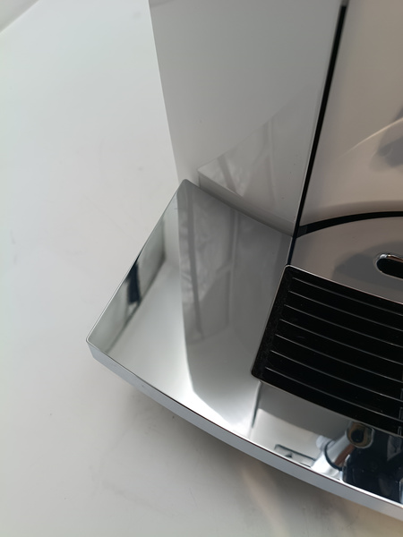 OUTLET 20315 - Automatyczny ekspres do kawy JURA E6 Piano White 2020
