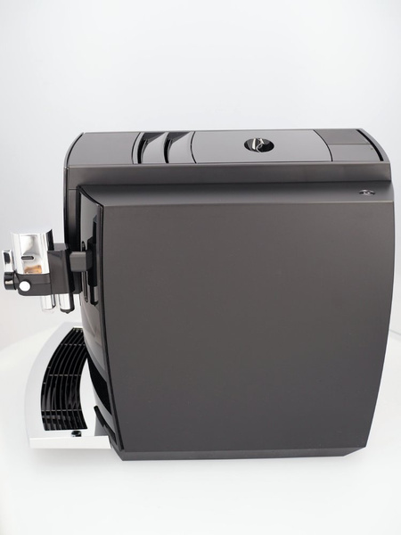 OUTLET 6824 - Ekspres do kawy Jura S8 Piano Black (EA)