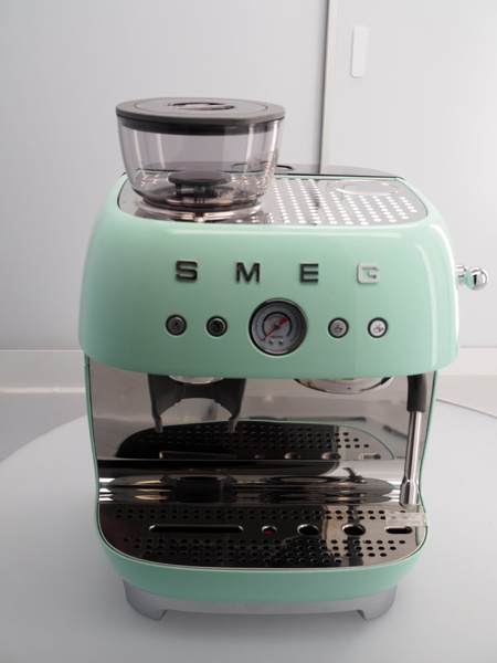 OUTLET - Ekspres do kawy SMEG EGF03PGEU - Zielony Pastelowy