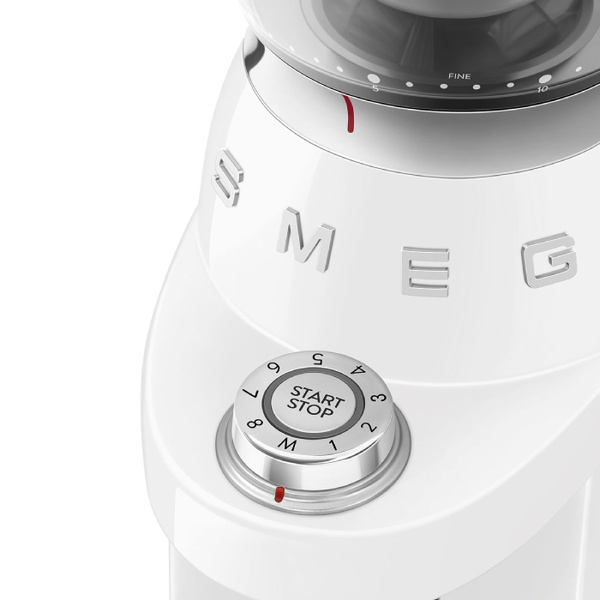 Młynek do kawy Smeg CGF03WHEU - Biały
