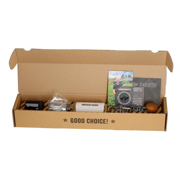 Młynek do kawy Comandante C40 MK4 Nitro Blade - American Cherry